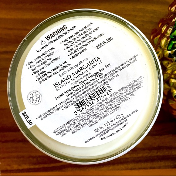 Gorgeous Bath & Body Works Candle and Pinapple Holder, NWT! - Picture 6 of 13